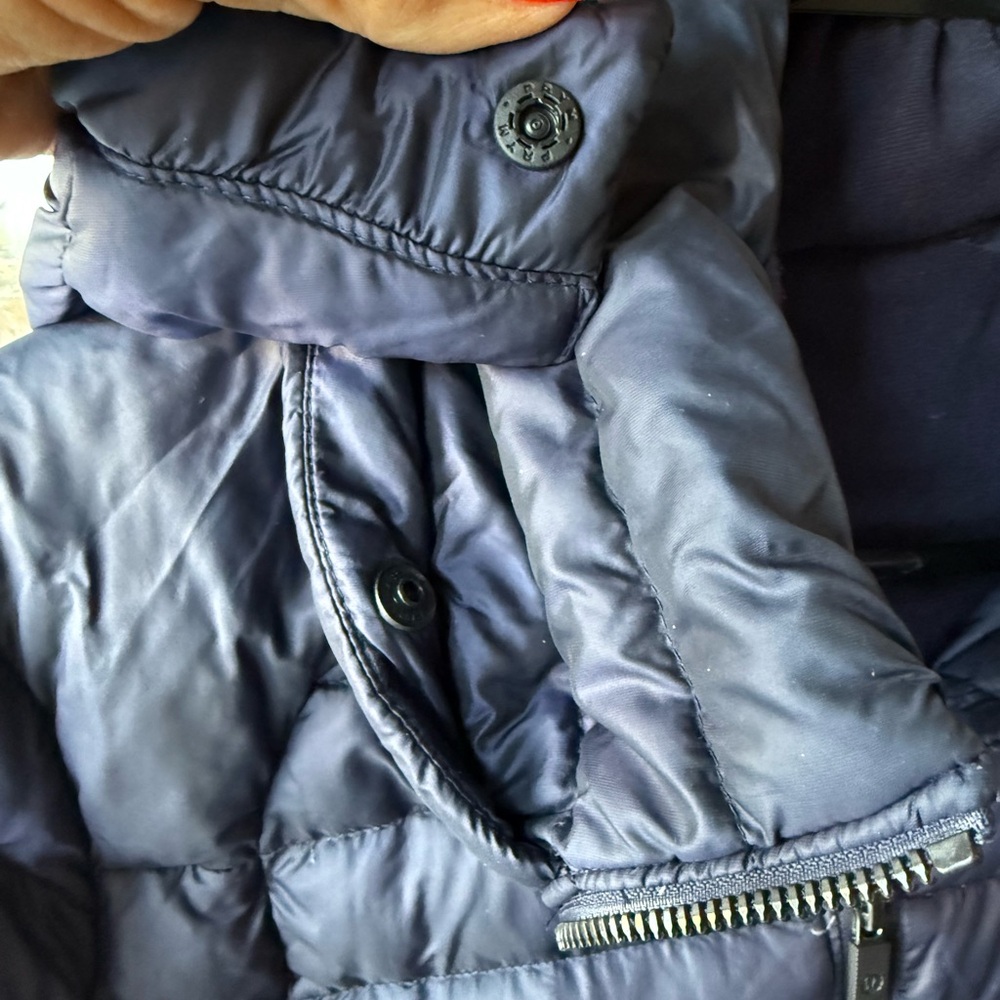 Woman’s LULULEMON BRAVE THE COLD JACKET! - Picture 7 of 10